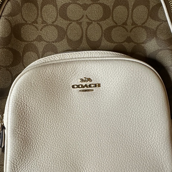 backpack crossbody travel bag Men's Kiyazu this sleek black sling Studs Size:OSFM Nike Brasilia Medium Backpack